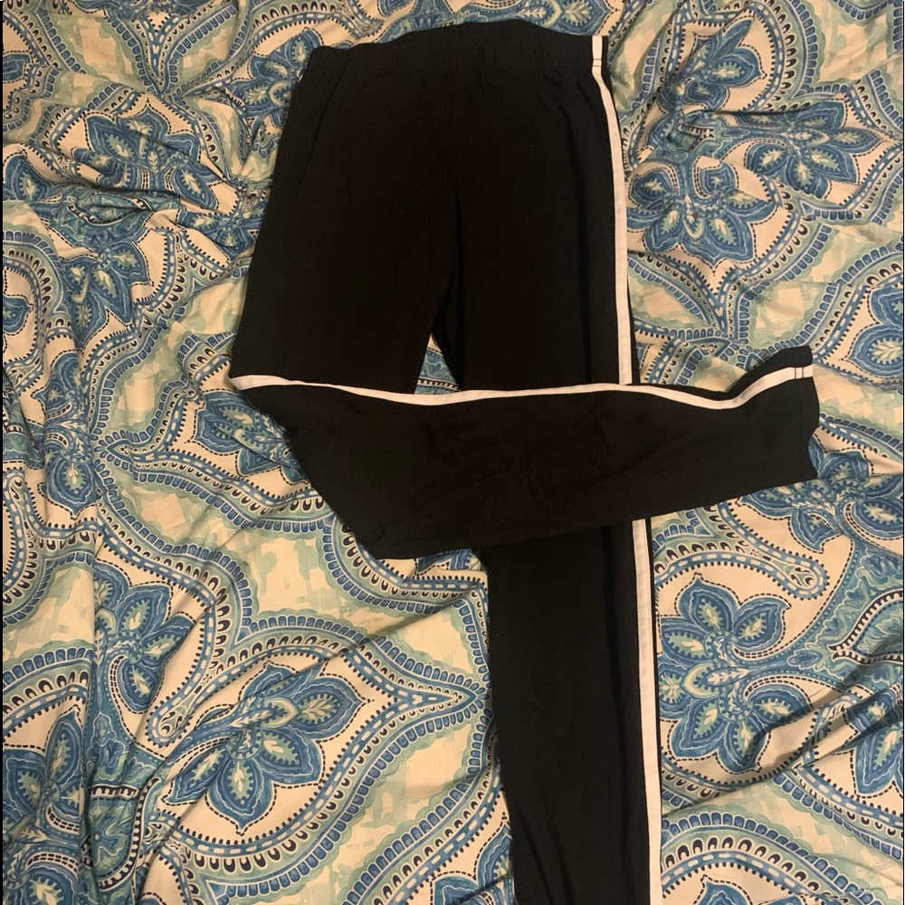 BLACK WORKOUT TIGHTS